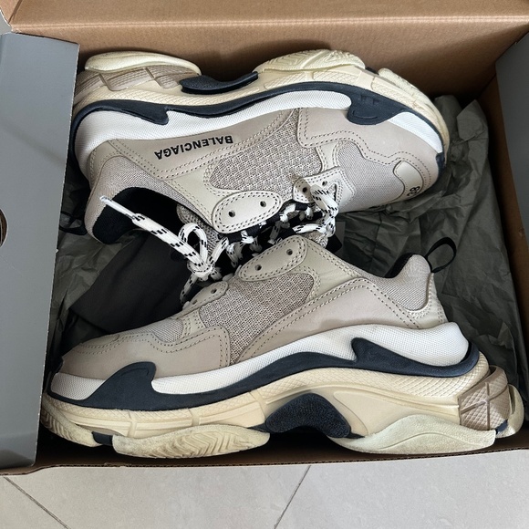 Balenciaga Triple S sz 38 - Picture 1 of 4
